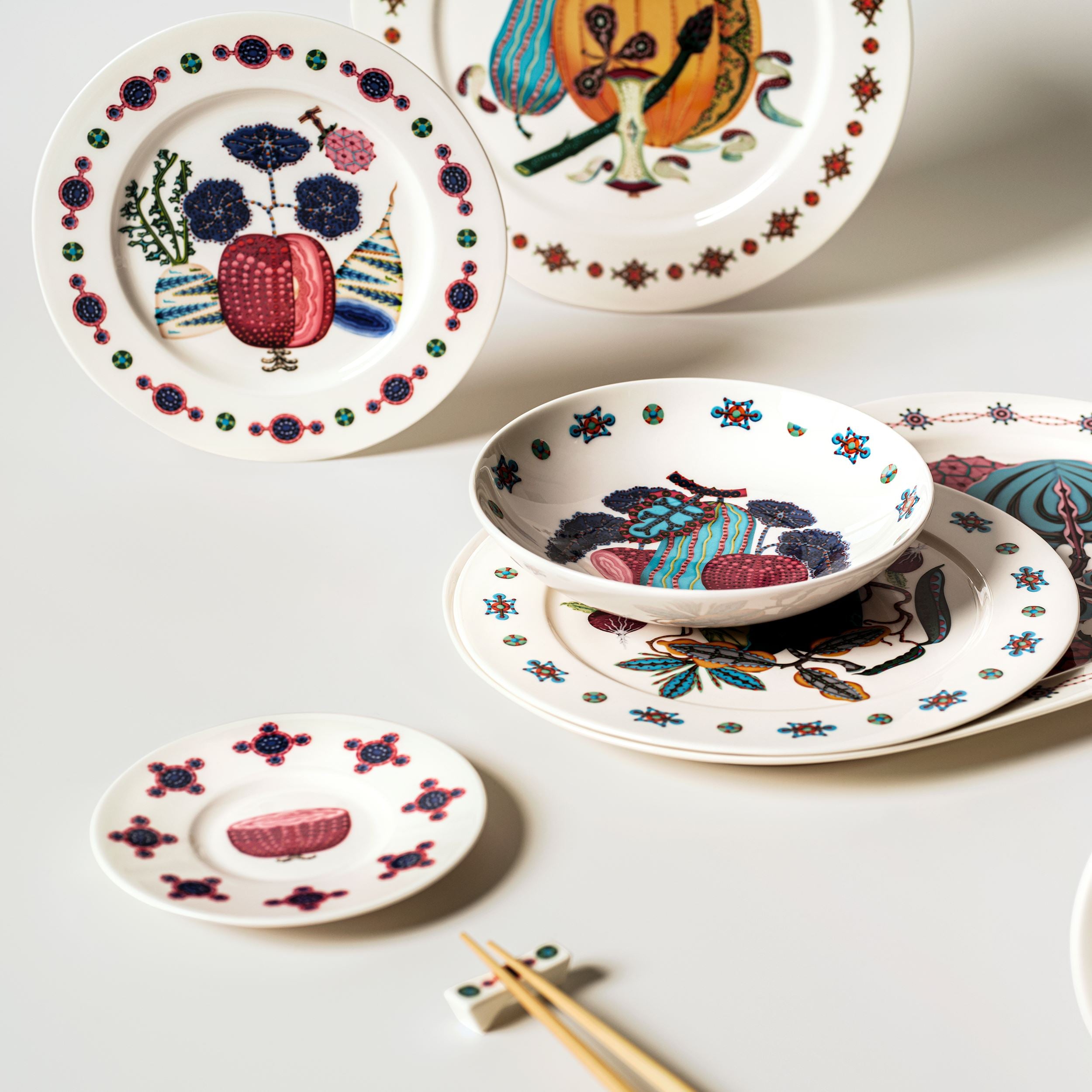 Taika plate 22cm Sato | Iittala